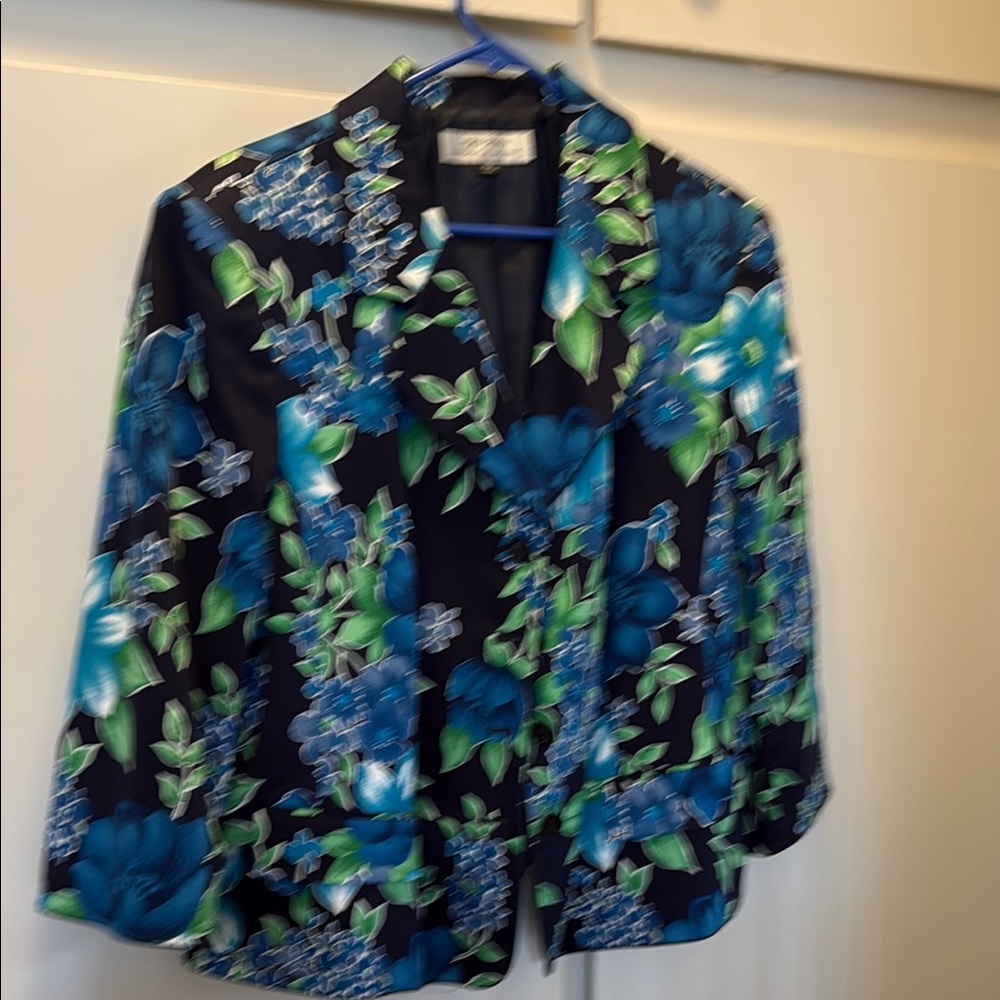 Tahari Blue and Green Floral Blazer Lightweight